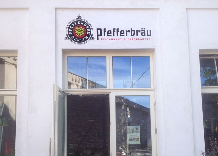 Kwast Fassadenmalerei - Restaurant Pfefferberg